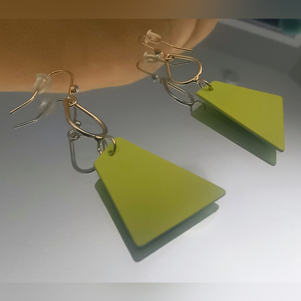 Ricki's Lime Green Geometric Earrings